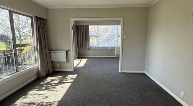 Two Bedroom Home with Oliver Park on the Doorstep - Photo 1
