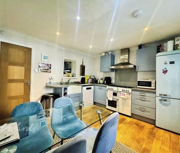 2 bedroom townhouse to rent - Photo 4