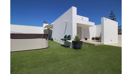 Cascais - Carcavelos. Moradia moderna com vista para o mar. - Photo 5