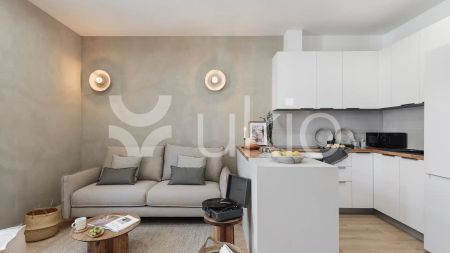 Ático de alquiler en Carrer de Sepúlveda, Sant Antoni - Photo 5