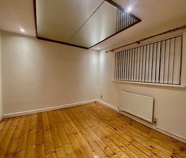 Orchard Park, St. Mellons, CARDIFF - Photo 1