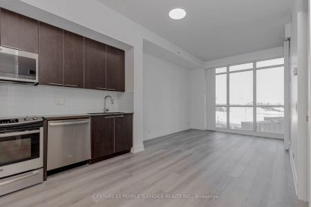 10 Park Lawn Road E #722 - Photo 2