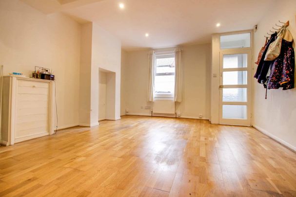 Omdurman Street, Swindon, Swindon, SN2 - Photo 1