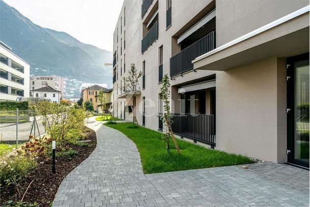 New 2.5-room apartment with garden - Photo 1