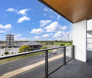Modern 2-Bedroom Apartment in Prime Cairnlea Location - Photo 2