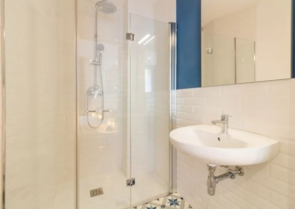 Carrer dels Salvador, Barcelona, Catalonia 08001