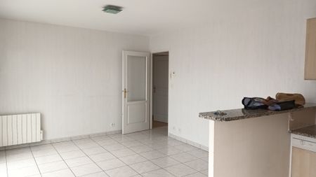 Location Appartement 2 pièces 38m² LES SABLES D OLONNE 85100 - Photo 4
