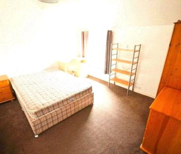 Room in a Shared House, Brook Road, M14 - Photo 3