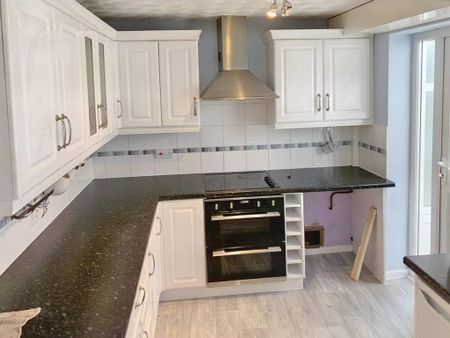 2 bedroom townhouse to rent - Photo 2