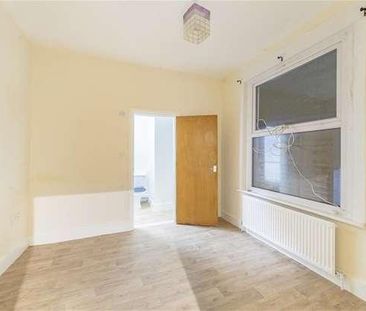 Meanley Road, London, E12 - Photo 5