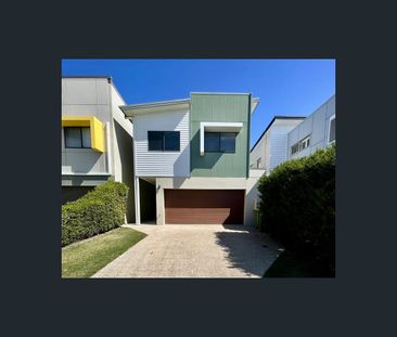 1/4 Osprey Close, Slade Point, Qld 4740 - Photo 6