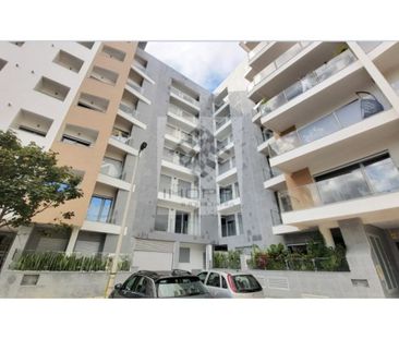 2 room luxury Apartment for rent in Cascais, Portugal - Photo 5