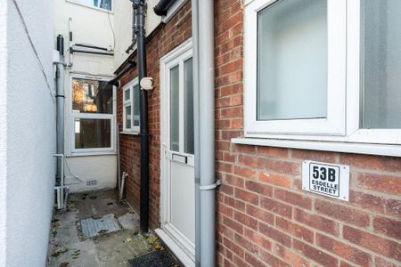 1 bedroom flat to rent - Photo 5