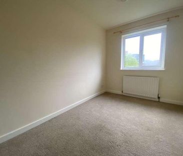 Spinners Way, Moorside, Oldham, OL4 - Photo 6