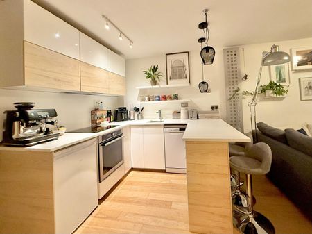 2 Bed Flat, Hopton Street, SE1 - Photo 5