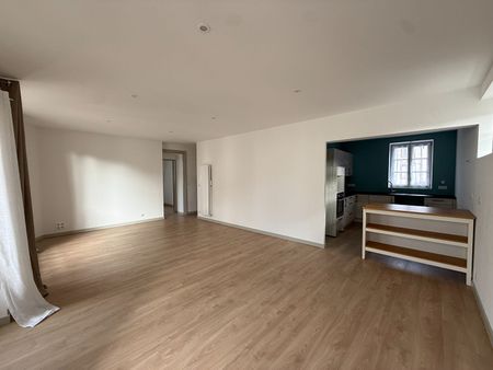 Location Appartement 4 pièces 88m² REDON 35600 - Photo 2