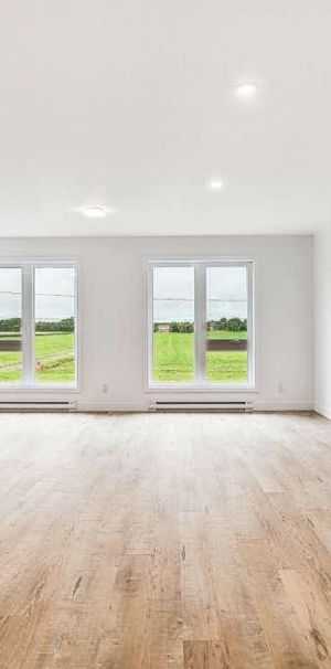 ** PROMO mois gratuit !! 4 1/2 neufs ! Huntingdon. WIFI inclus LIBRE IMMÉDIATEMENT! - Photo 1