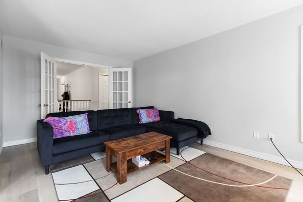 For Lease - 617 Wharncliffe Road Unit# 17, London South, Ontario - Photo 1