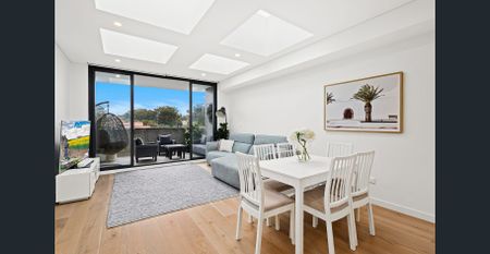 Top Floor Luxurious Sanctuary - Photo 5