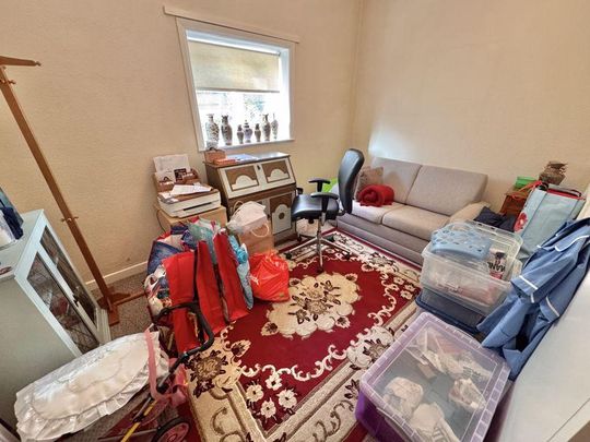 2 bedroom ground floor flat to rent - Photo 1