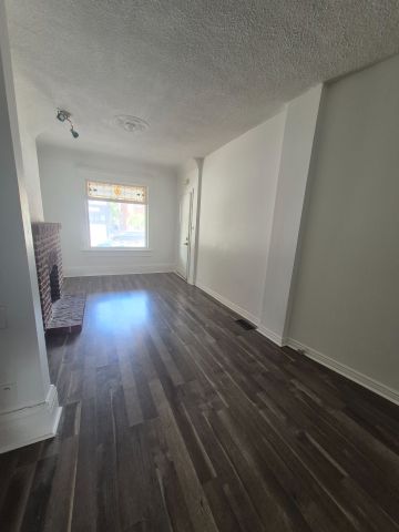 For Lease - 871 Bathurst Street, Toronto, Ontario - Photo 4