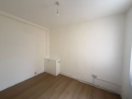 4 Bed Terraced House, Hawthorn Road, N18 - Photo 5