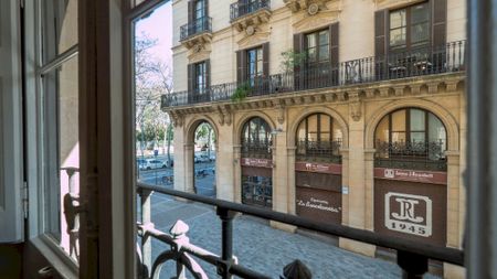 Bright double room in the heart of Barcelona - Photo 2