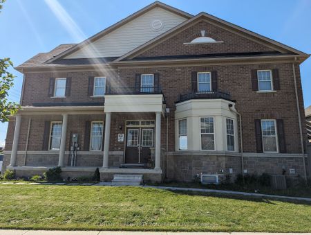 For Lease - 87 Finegan Circle, Brampton, Ontario - Photo 2