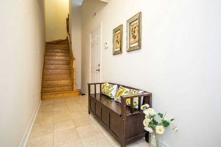 For Lease - 30 Routliffe Lane, Toronto, Ontario - Photo 5