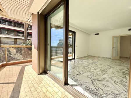 Location Appartement de luxe Monaco 4 Pièces 164 m² - Photo 3