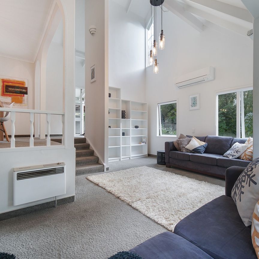 Rare Family Sanctuary in Nature - Photo 1