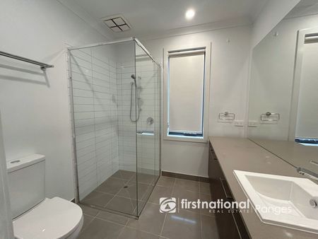 Comfort, Convenience & Space for the Whole Family - Photo 4