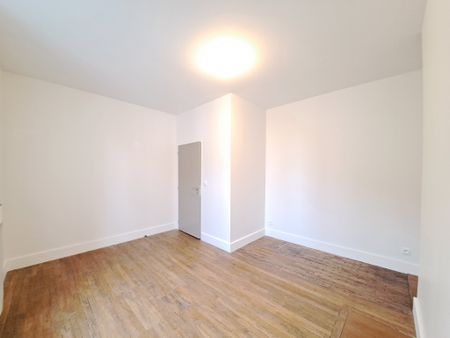 Location Appartement 2 pièces 54m² TROYES 10000 - Photo 2