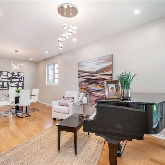 For Lease - 208 Kinloch Court, Barrhaven, Ontario - Photo 1