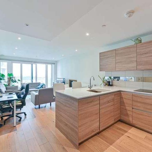 Duke Of Wellington Avenue, Woolwich Riverside, SE18 - Photo 1