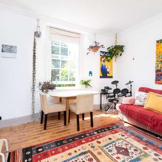 Kensington Place, Bath, BA1 - Photo 1