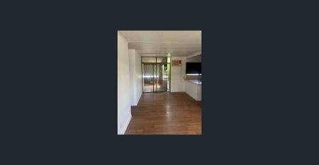 Large block in central location - Photo 2