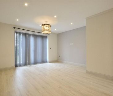 2 bedroom end of terrace house to rent - Photo 1