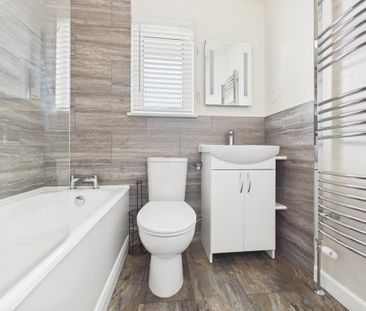 2 bedroom terraced house to rent - Photo 5