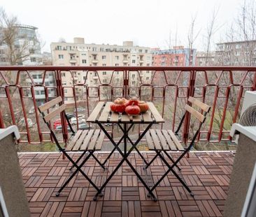Krásny moderne zrekonštruovaný, zariadený 2 izb. byt s loggiou, Kar... – Fotografia 4