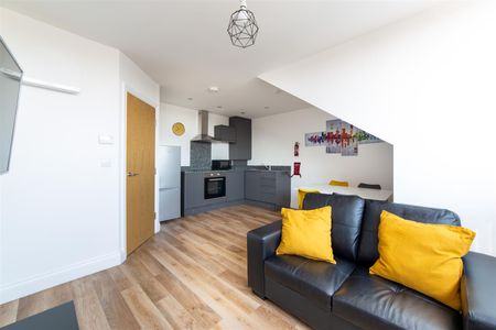2 bed apartment to rent in Osborne Terrace, Jesmond, NE2 - Photo 4