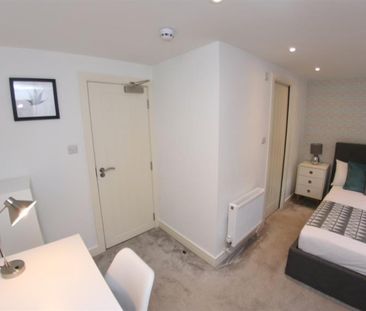 1 bedroom Flat To Let - Photo 5