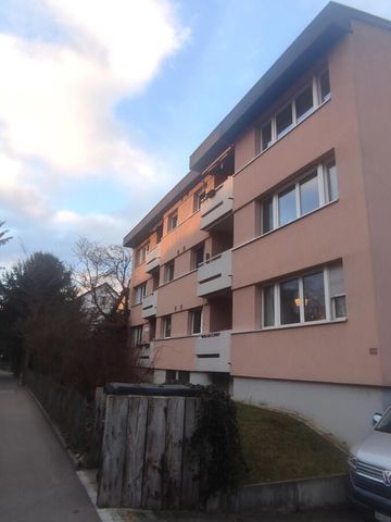 Zentrale und gemütliche Wohnung mit Cheminée - Photo 3