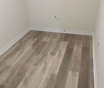 For Lease - 15 Watergarden Drive Unit# 2710, Mississauga, Ontario - Photo 3