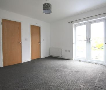 Clare Avenue, Hoole, Chester - Photo 1