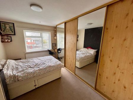 6 bedroom house of multiple occupation to rent - Photo 4