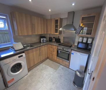 2 bedroom apartment to rent - Photo 6