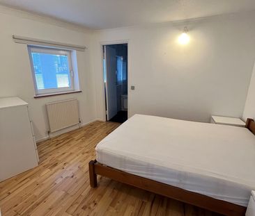 2 Bed Terraced House, Princes Court, SE16 - Photo 6