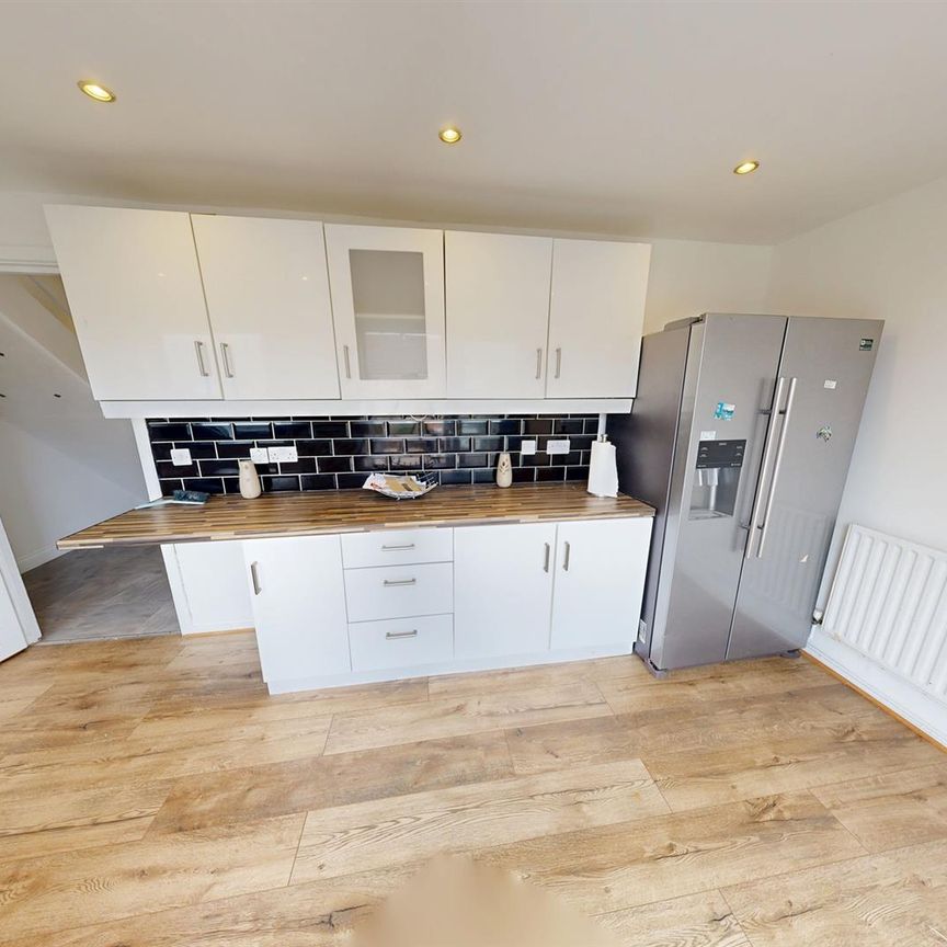 Chichester Close, Top Valley, Nottingham - Photo 1