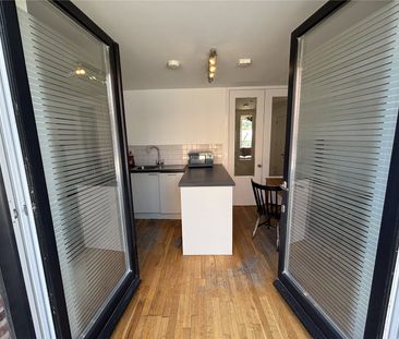 Sheeling Close, Aldershot, Hampshire, GU12 - Photo 1